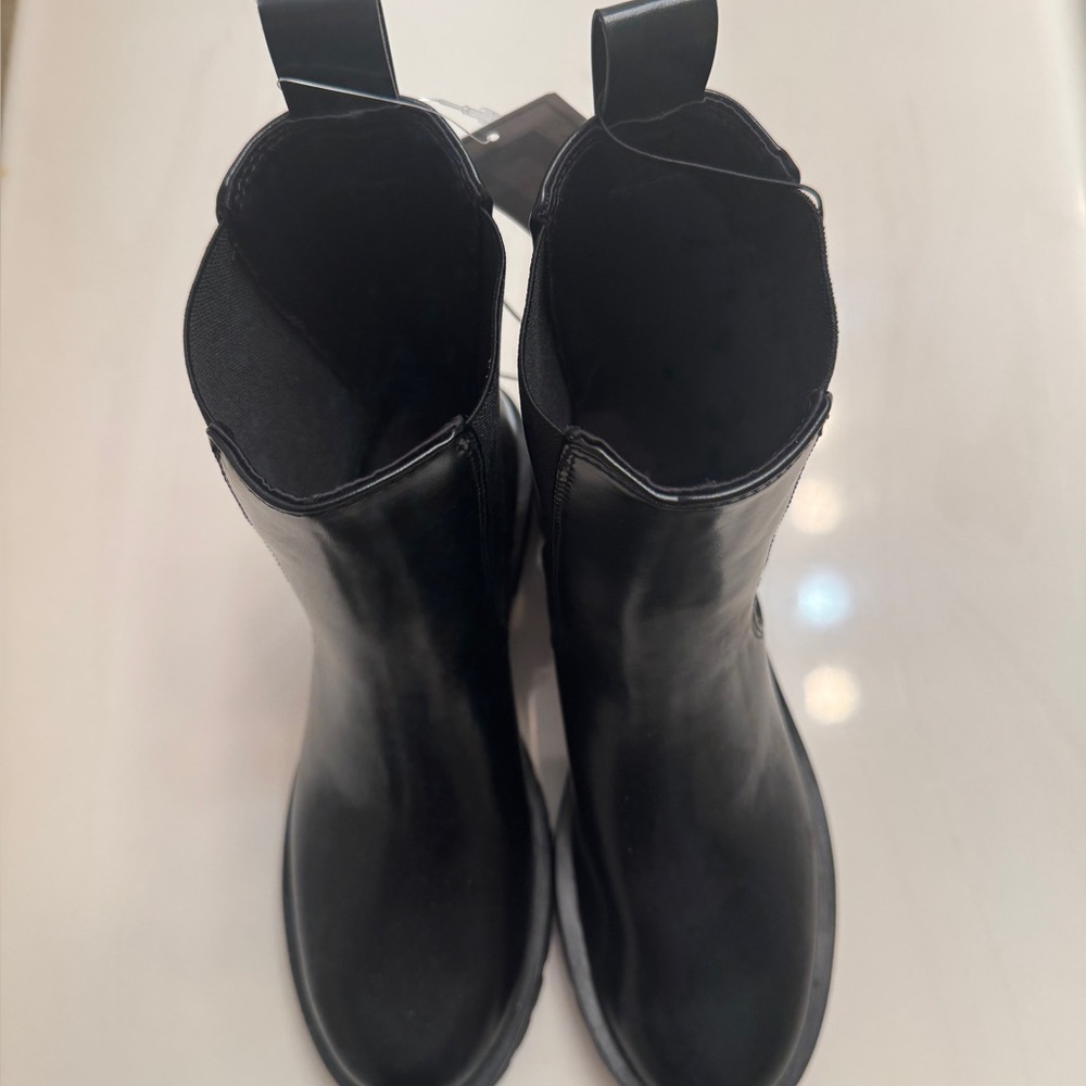 H&M Black Chelsea Pull-on Boots
